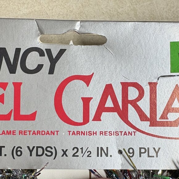 Vintage 1990's Young Craft tinsel Garland lot of two NOS - Picture 4 of 6